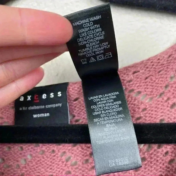 AXCESS Crochet Knit Top - Picture 12 of 12